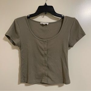 Pink Rose Women’s Short-Sleeve Khaki Green Round Neck Top Size S (Used)